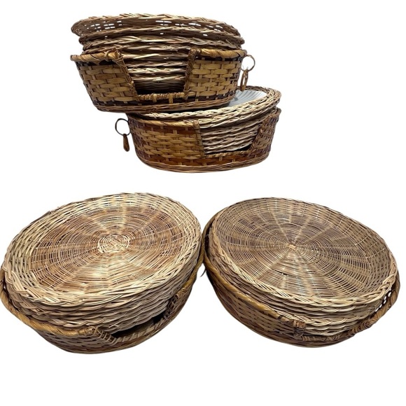 VTG INTERPUR Bamboo Wicker Plates and Basket Holders Four Sets of 8 - Picture 15 of 16